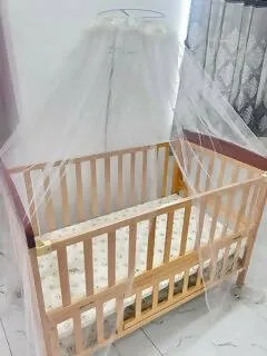 BABYHUG Florence 4-1 Rocking Cot/Crib Cum Junior Bed, Dimensions: 102×15×63.5 cm