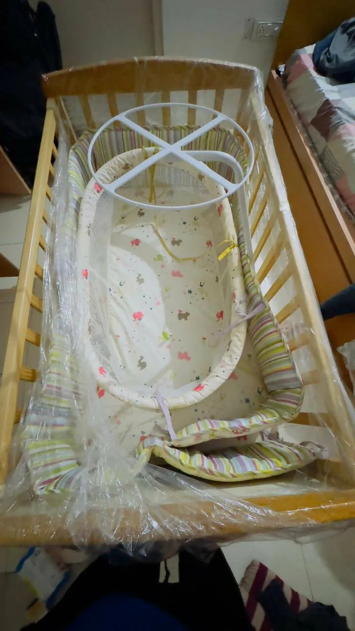BABYHUG Kelly Wooden Cot With Detachable Bassinet & Mosquito Net - Natural, Dimensions: L116×W68×H88 cm