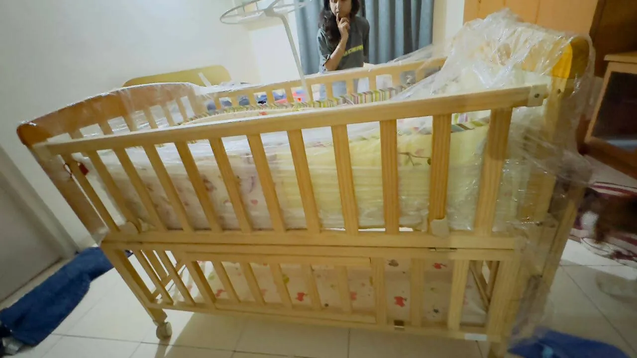 BABYHUG Kelly Wooden Cot With Detachable Bassinet & Mosquito Net - Natural, Dimensions: L116×W68×H88 cm