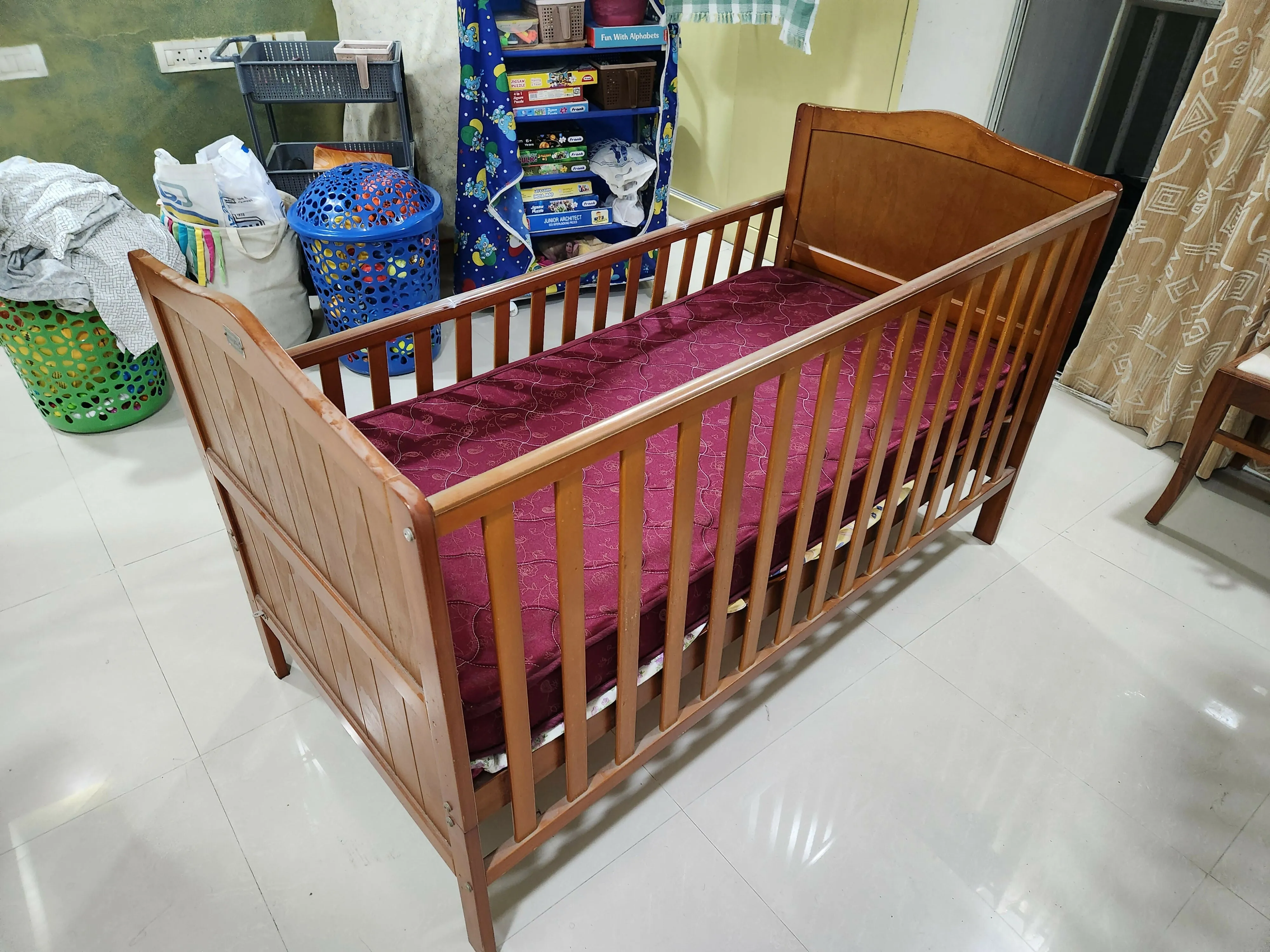 BABYHUG Merlino 2 in 1 Wooden Baby Cot, Dimensions: 148*83*14 cm