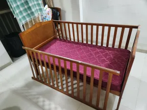 BABYHUG Merlino 2 in 1 Wooden Baby Cot, Dimensions: 148*83*14 cm