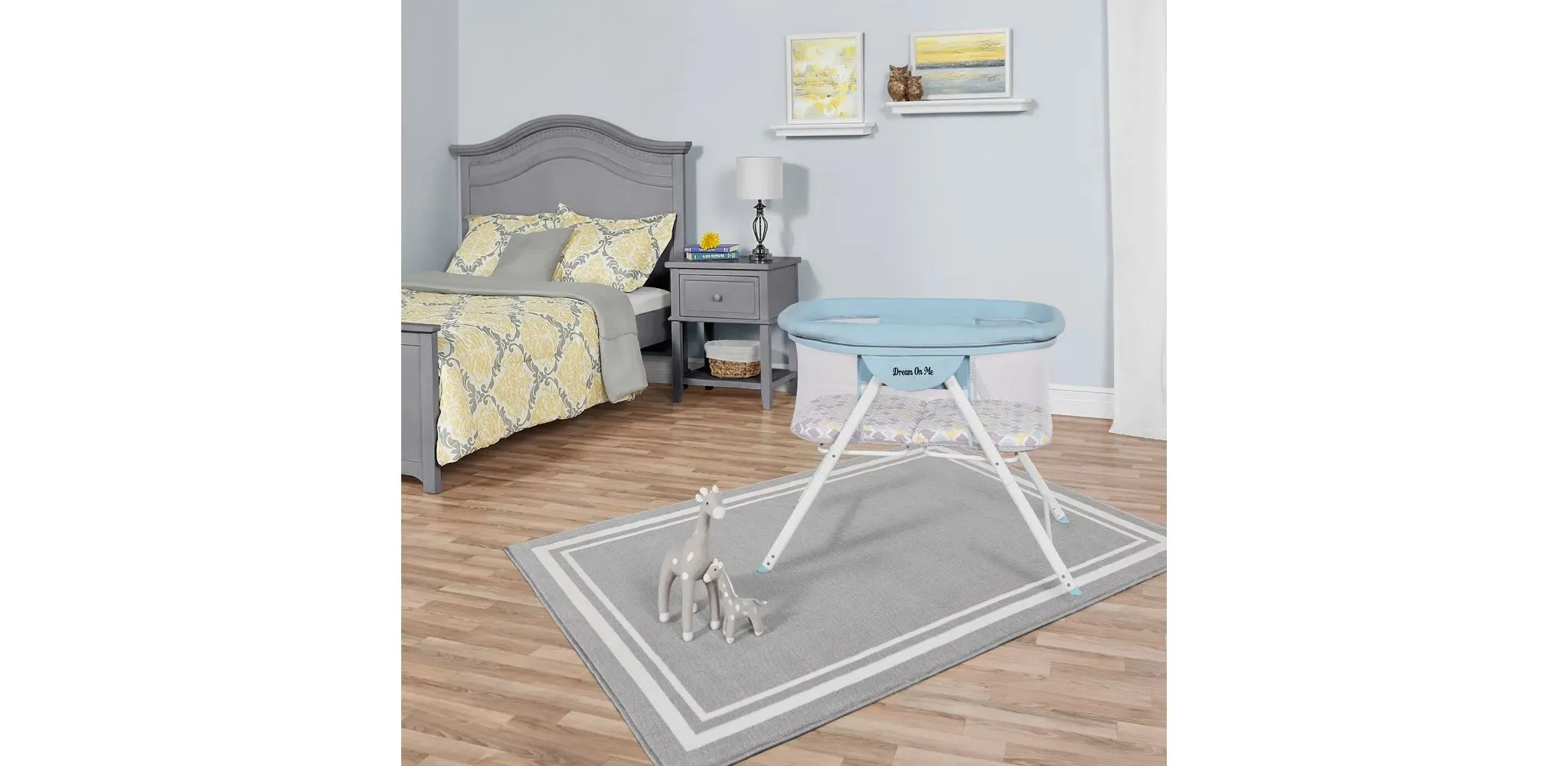 Dream On Me Poppy Traveler Portable Bassinet in Brown & Blue
