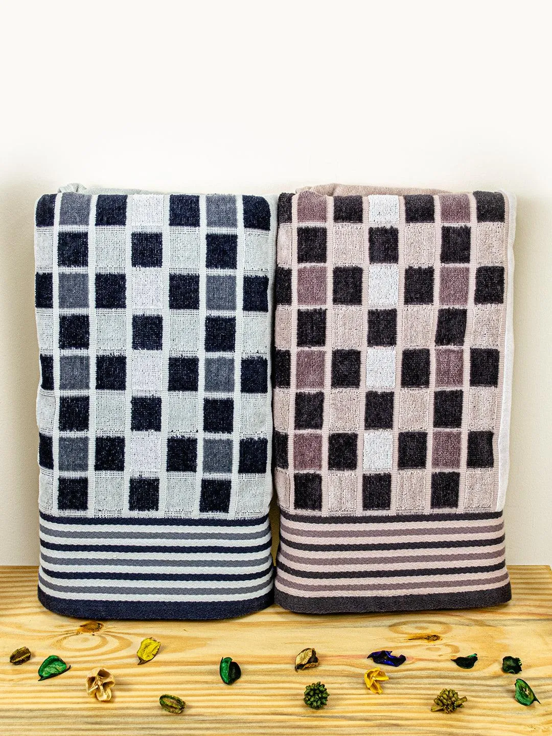 Rangoli Lira Check 100% Cotton Bath Towel set of 2, 450 GSM (147L X 72W)