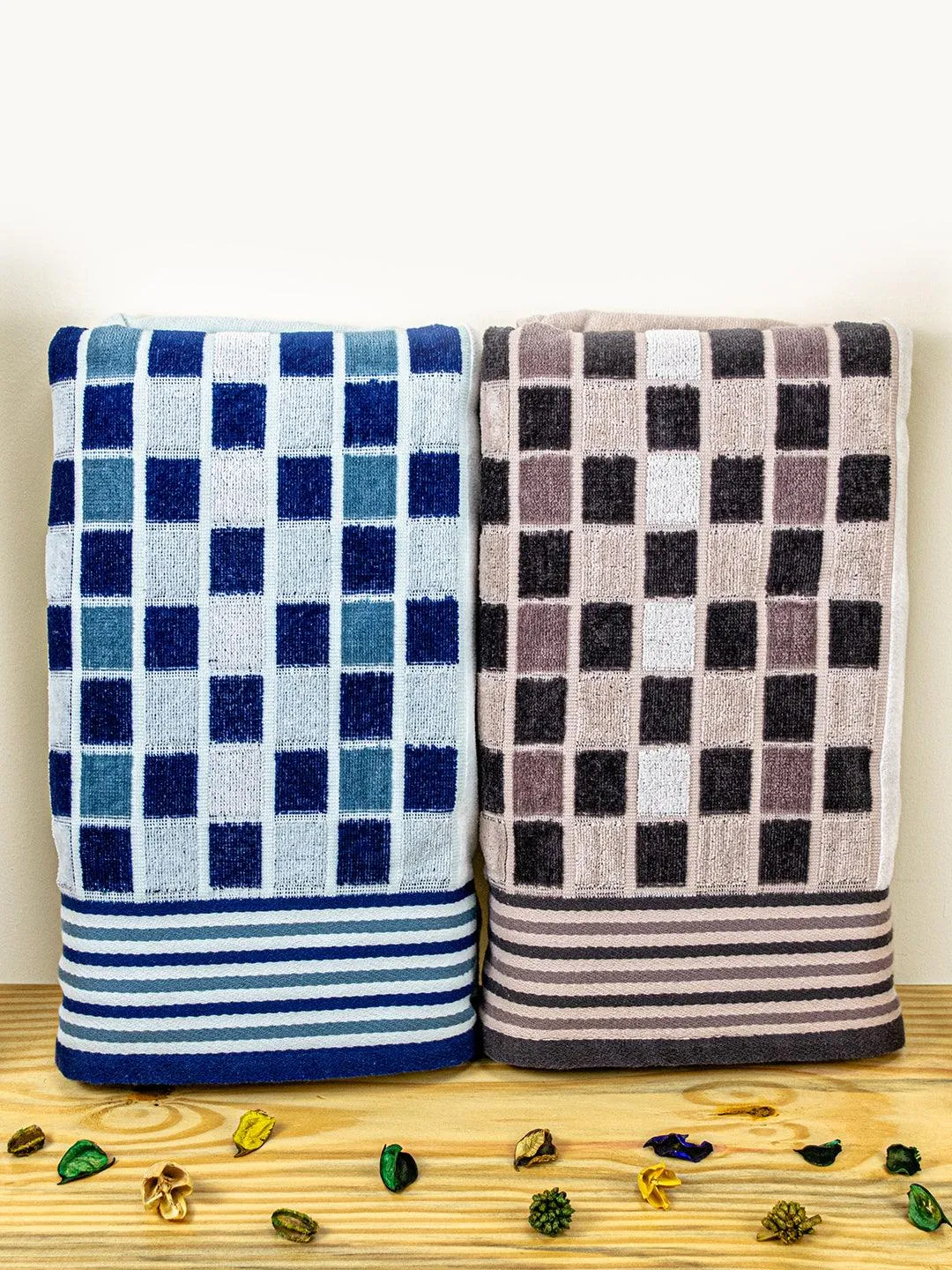 Rangoli Lira Check 100% Cotton Bath Towel set of 2, 450 GSM (147L X 72W)
