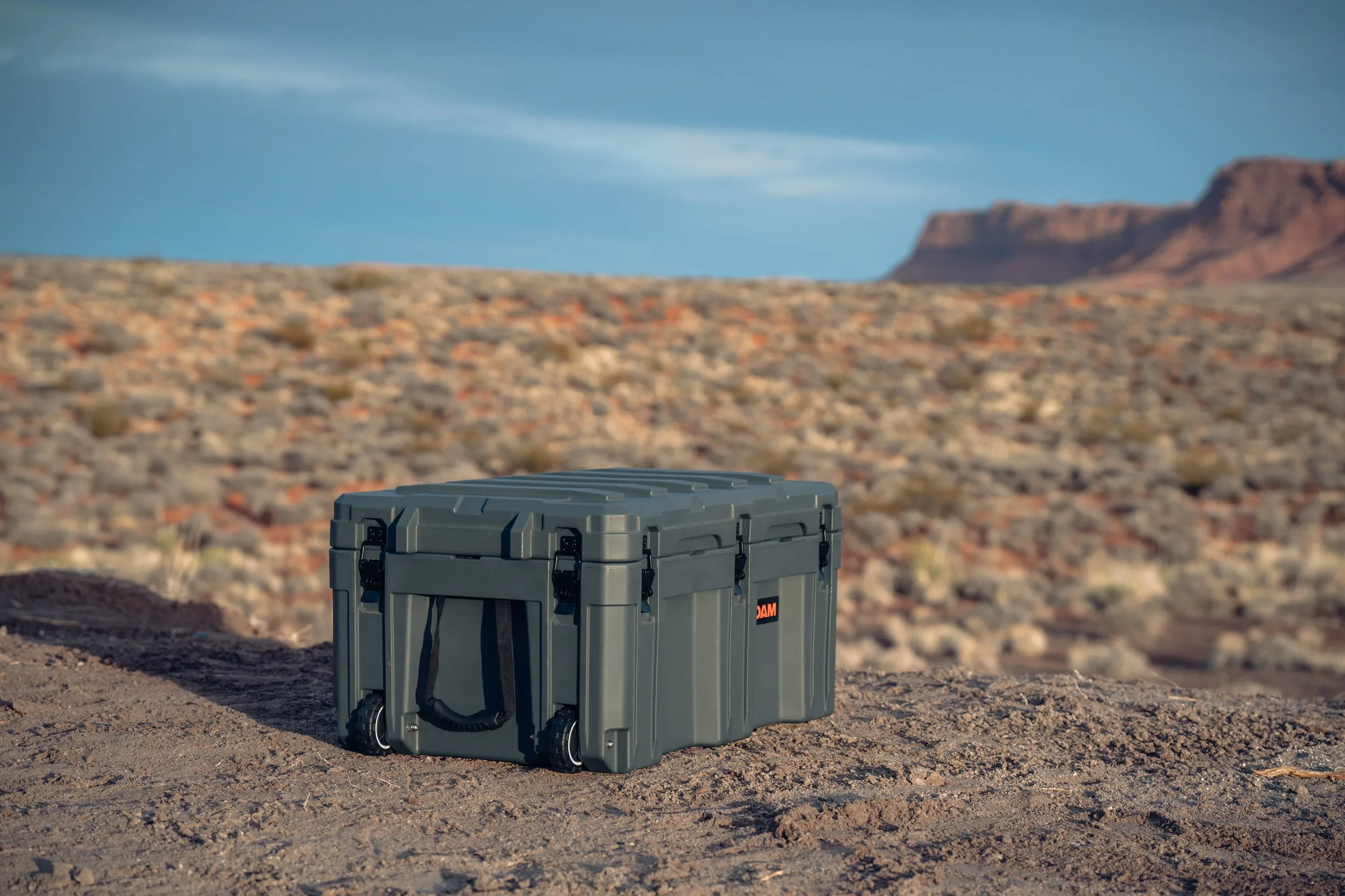 ROAM ADVENTURE | 125L Rolling Rugged Case