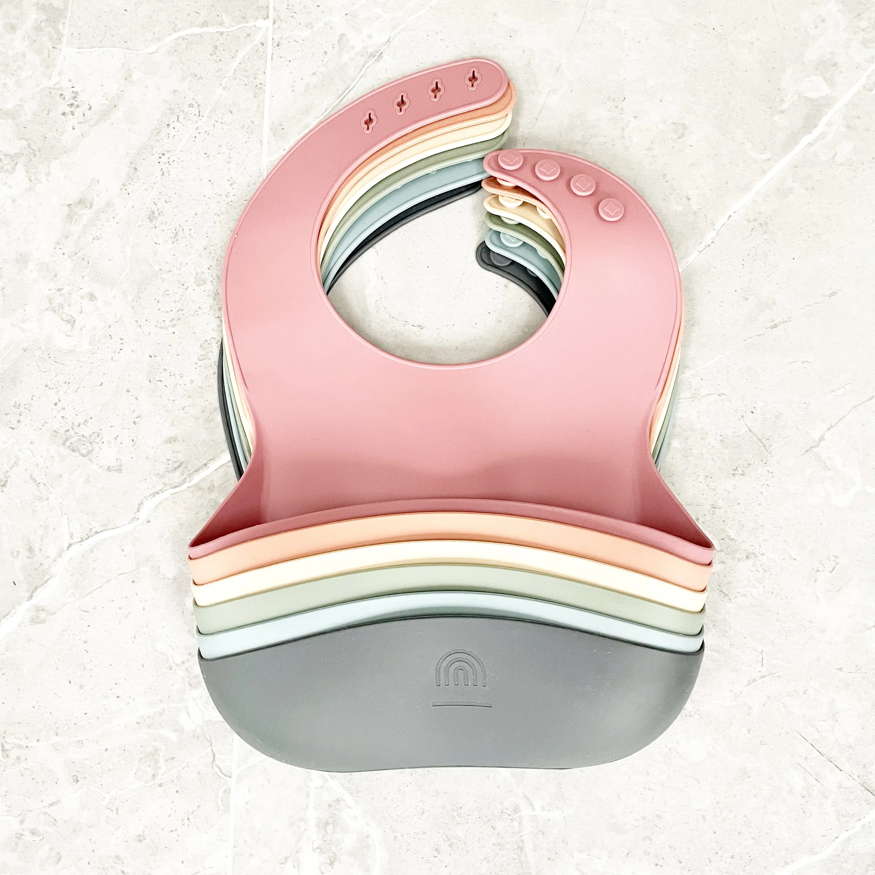 sage green · classic easy-to-clean silicone bucket bib