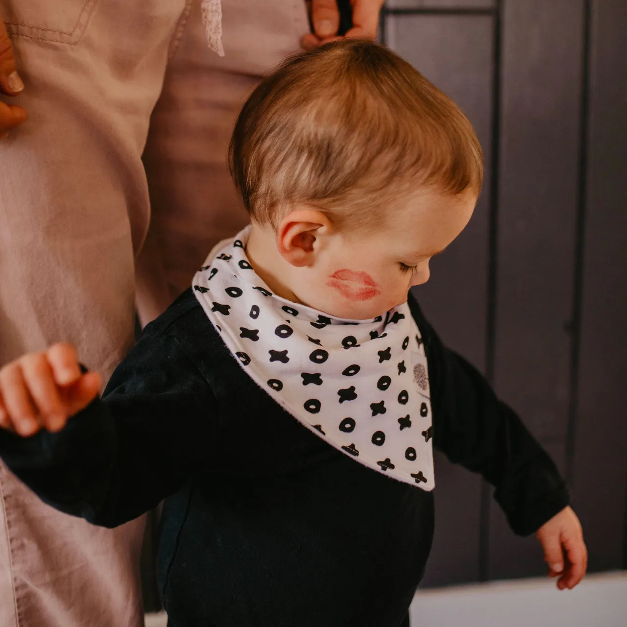 XO Bandana Bib Set
